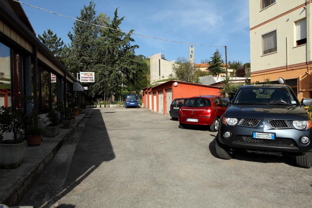 Dallapia Santa Maria del Piano Buitenkant foto